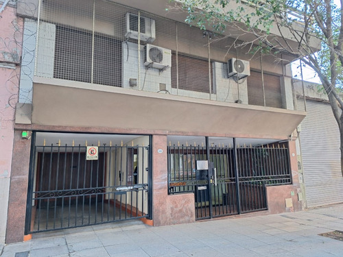 Dueño Directo Vende 3 Ambientes En Parque Chacabuco, Muy Luminoso
