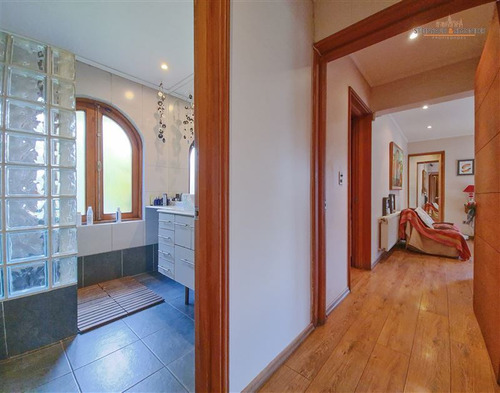Estilo Chilena I 4d 4b I 350 M2 Y 1.100 M2 I Los Dominicos