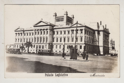 Antigua Postal De Palacio Legislativo Con Omnibus Y Surtidor