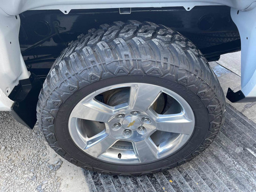 Imagen 15 de 15 de Chevrolet Silverado Lt Doble Cabina