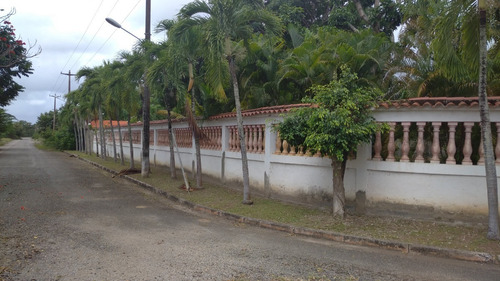 Casa En Venta Higuerote Club Campestre El Paraiso A Iz