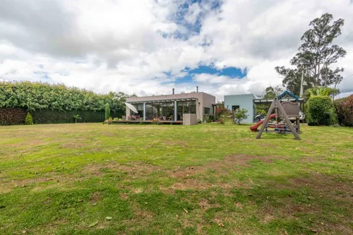 Casa En Venta En Canelon. Cod V5883