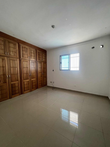 Se Renta Apartamento Detrás De Seconsa