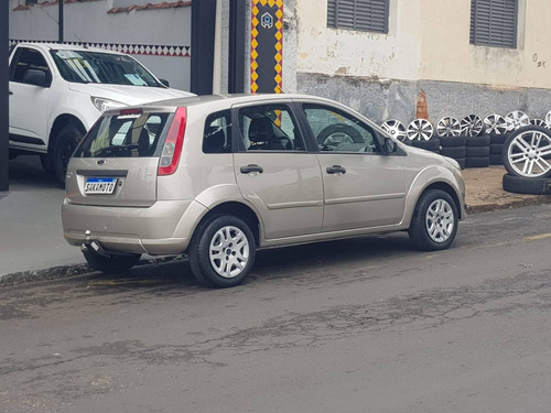 Imagem 2 de 15 de Ford Fiesta 1.6 Mpi Hatch 8v Flex 4p Manual