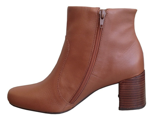 Imagem 2 de 2 de Bota Usaflex Z4203 Em Couro E Salto Fachetado 6cm