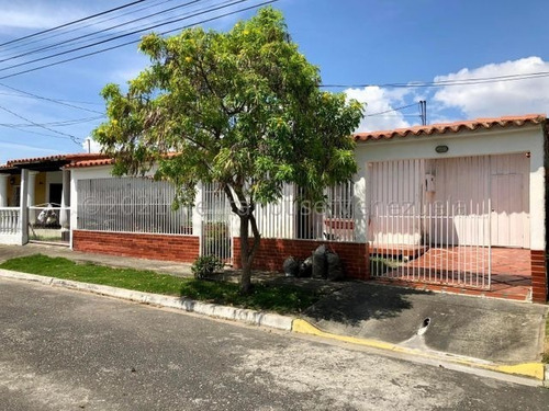 Imagen 29 de 30 de Casa En Venta En Cabudare La Morenera, Flex. Mls #22-9802, Profesional Inmobiliario Rocelys Lugo 414-1275734.