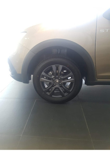 Imagen 9 de 15 de Autos Y Camionetas Renault Stepway Intens Cvt Toyota Etios E