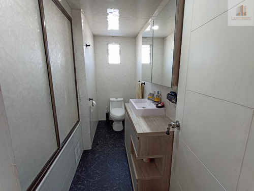 Se Vende Casa 4d/2b De 125/138 M2, Comuna El Bosque