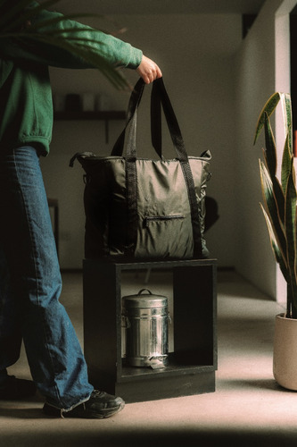 Imagen 5 de 10 de Una Tote Matera - Black