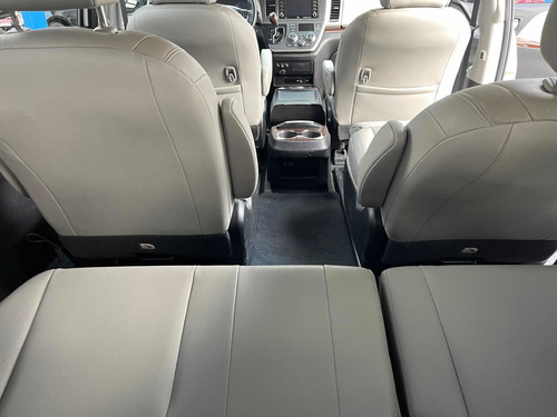 Imagen 13 de 14 de Toyota Sienna 2020 3.5 Limited At