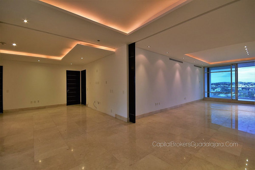 Departamento De Lujo En Venta En Torre Zsense Andares