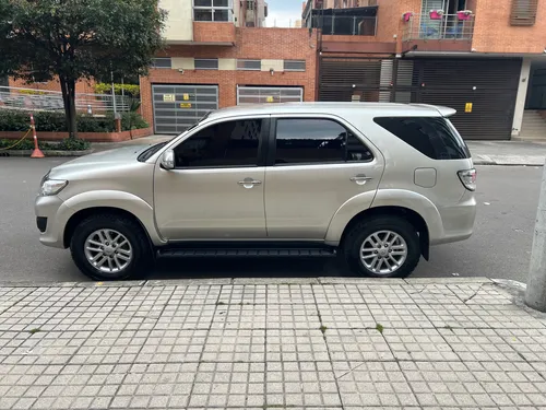 Toyota Fortuner 2.7l 4x2