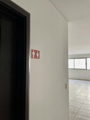 Oficina Super Completa En Alquiler - Seguridad - Tribunales - Sarmiento 1482