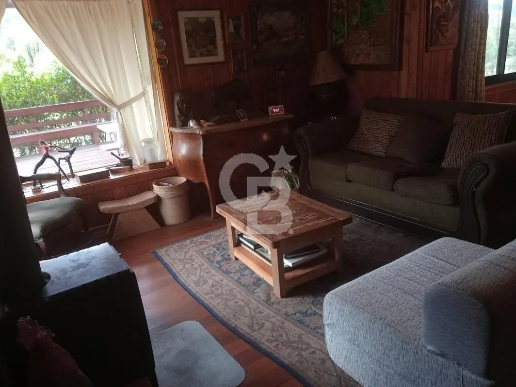 Imagen 3 de 14 de Casa Sureña En Lago Ranco: Playa, Muelle Y Privacidad
