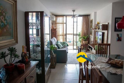 Imagem 3 de 15 de Excelente Apartamento Andar Alto Com Varanda, 3 Quarto, 1 Suíte E Lazer. - 126