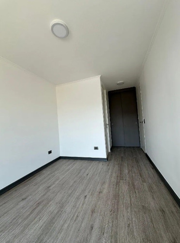 Arriendo Nuevo Y Luminoso Depto 2d2b - M. Montt - E Yañez