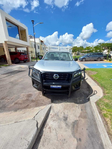 Imagen 3 de 15 de Nissan Np300 2017 Estacas Dh Aa Pack Seg