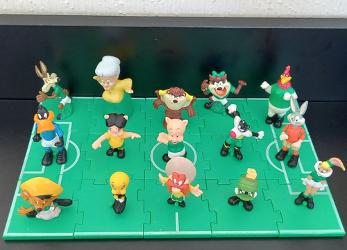 Figuras Sonrics, Futbolocos Looney Tunes, Colección Completa