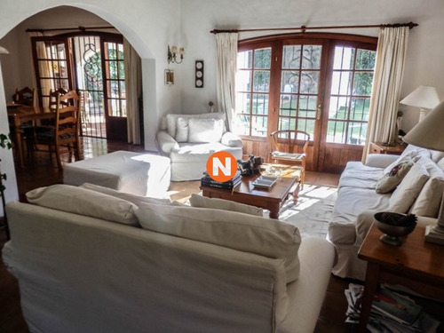 Hermosa Casa En San Rafael- Ref: 214754