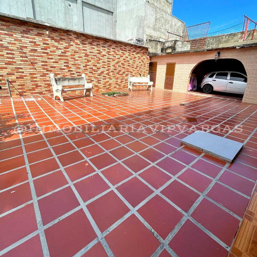 En Venta Casa En Caraballeda Estado La Guaira Ref 012 - 328