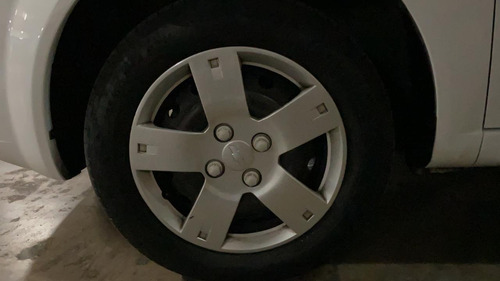 Chevrolet Aveo Family Std 1.5 Blanco 4 Puertas