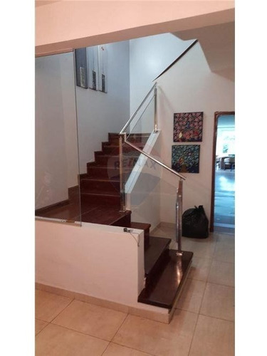 Vendo Casa Con Local Comercial Sobre Avenida Irrazábal: 4 Habitaciones Y 7 Baños.