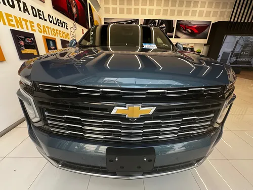 Chevrolet Suburban High Country