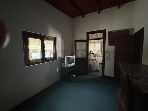 Venta De Casa A Reciclar En Gonnet