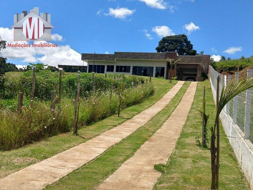 Chácara Maravilhosa Com Nascente, Lago, Fino Acabamento, 03 Dormitórios À Venda, 7000 M² Por R$ 700.000 - Pedra Bela/sp - Ch0560