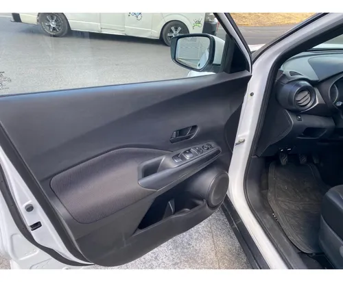 Nissan Kicks SENSE 5MT