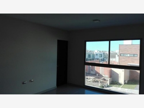 Imagen 5 de 12 de Casa Sola En Renta Fracc: La Rioja