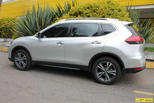 Nissan X-Trail 2.5 ADVANCE TP 4X2