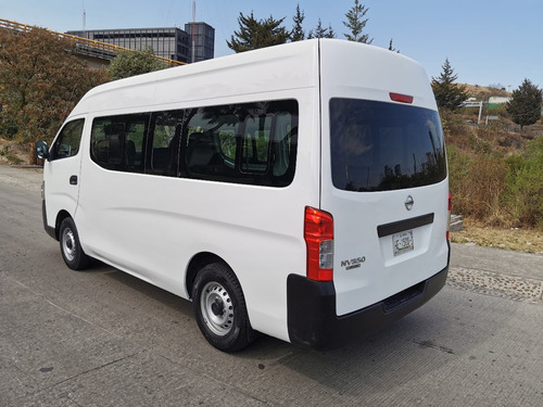 Imagen 7 de 13 de Nissan Urvan 2019 Ventanas Amplia