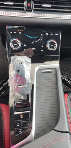 Bestune B70s Commander 2.0l Turbo 221hp 250lb Adas R19 Led