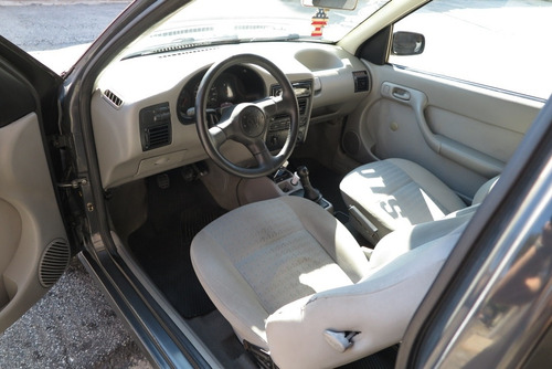 Volkswagen Gol 2002 1.0 Special 3p