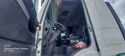Imagem 7 de 10 de Iveco Hi-way 440 Trucado