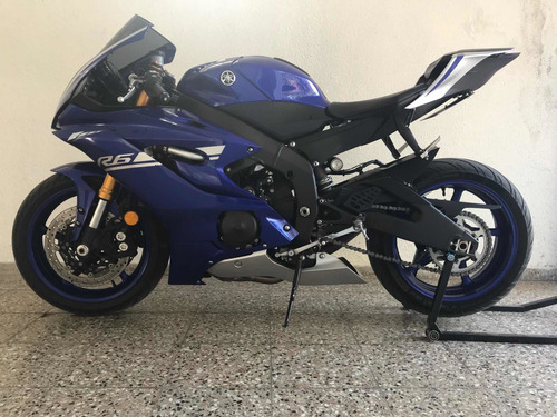 Yamaha R6