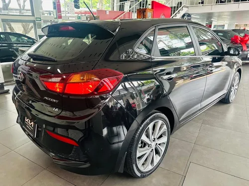 Hyundai Accent 1.6 Hb Gls At