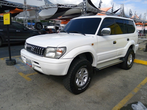 Imagen 1 de 11 de Toyota Prado