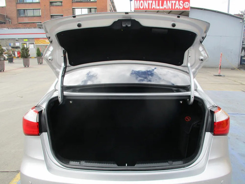 Kia CERATO PRO EX  1600CC AT AA