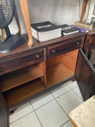 Buffet Em Jacarandá Com Duas Portas (Usado)