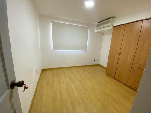 Imagen 10 de 19 de Impecable Townhouse El Manantial Mañongo Jc-lp