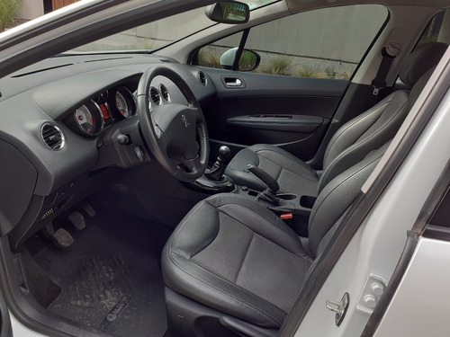 Imagen 12 de 15 de Peugoet 408 Allure Plus