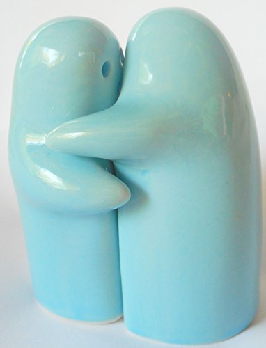 Abrazo Y Beso Bailando Salero Y Pimentero Azul 