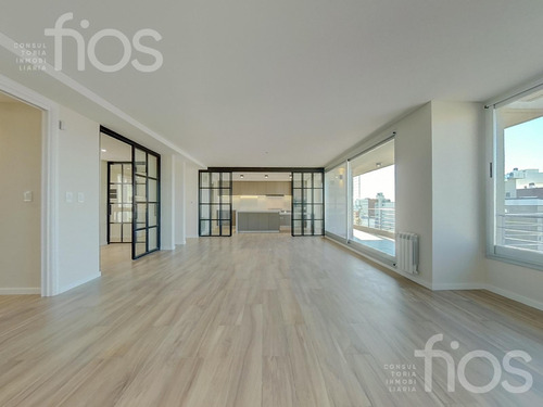 Venta Departamento De 3 Dormitorios Con Balcón A Metros Del Rio Calidad Premium