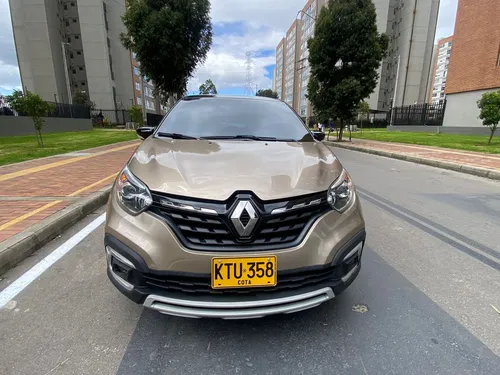 Renault Captur 1.3T Intens Cvt