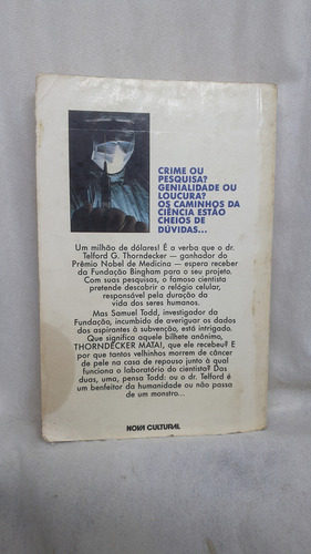 Livro O Sexto Mandamento - Lawrence Sanders - Editora Nova Cultural (Usado)
