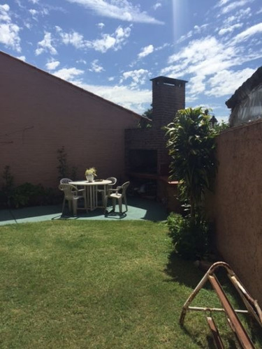 Casa En Venta De 4 Dormitorios En Carrasco Norte