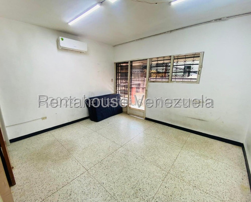 Alquiler De Casa Comercial \ Los Palos Grandes Mg 5-14860