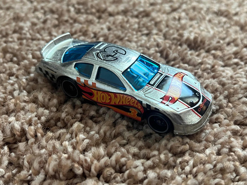 Hot Wheels Dodge Charger Stock Car Zamac